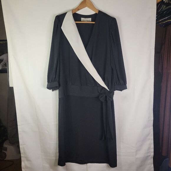 Edith Strauss Elegant Black and White Wrap Front Dress - Picture 2 of 16